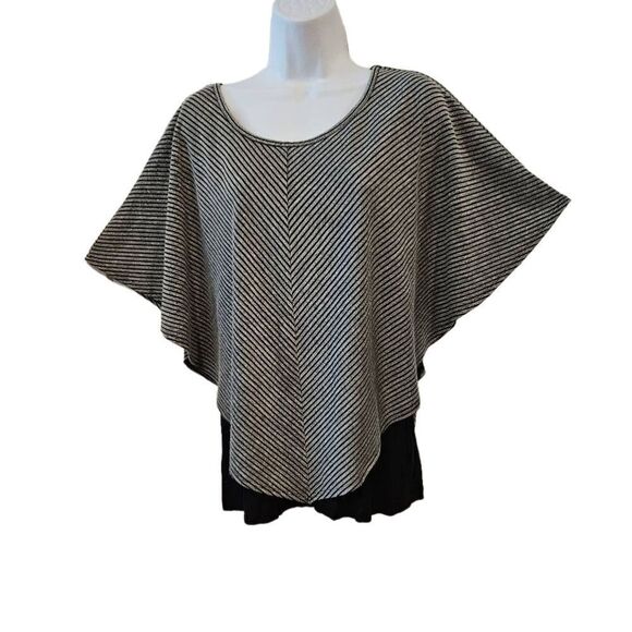 APT. 9 Poncho Layered Top Stretchy See Measurements - Picture 8 of 8